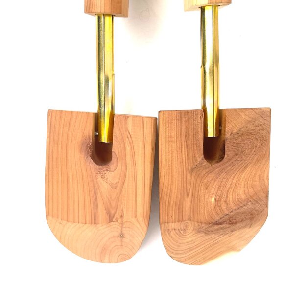 2 Pairs Men’s Cedar Wood Shoe Trees – Adjustable Spring Tension Size 8-10 - Picture 5 of 6